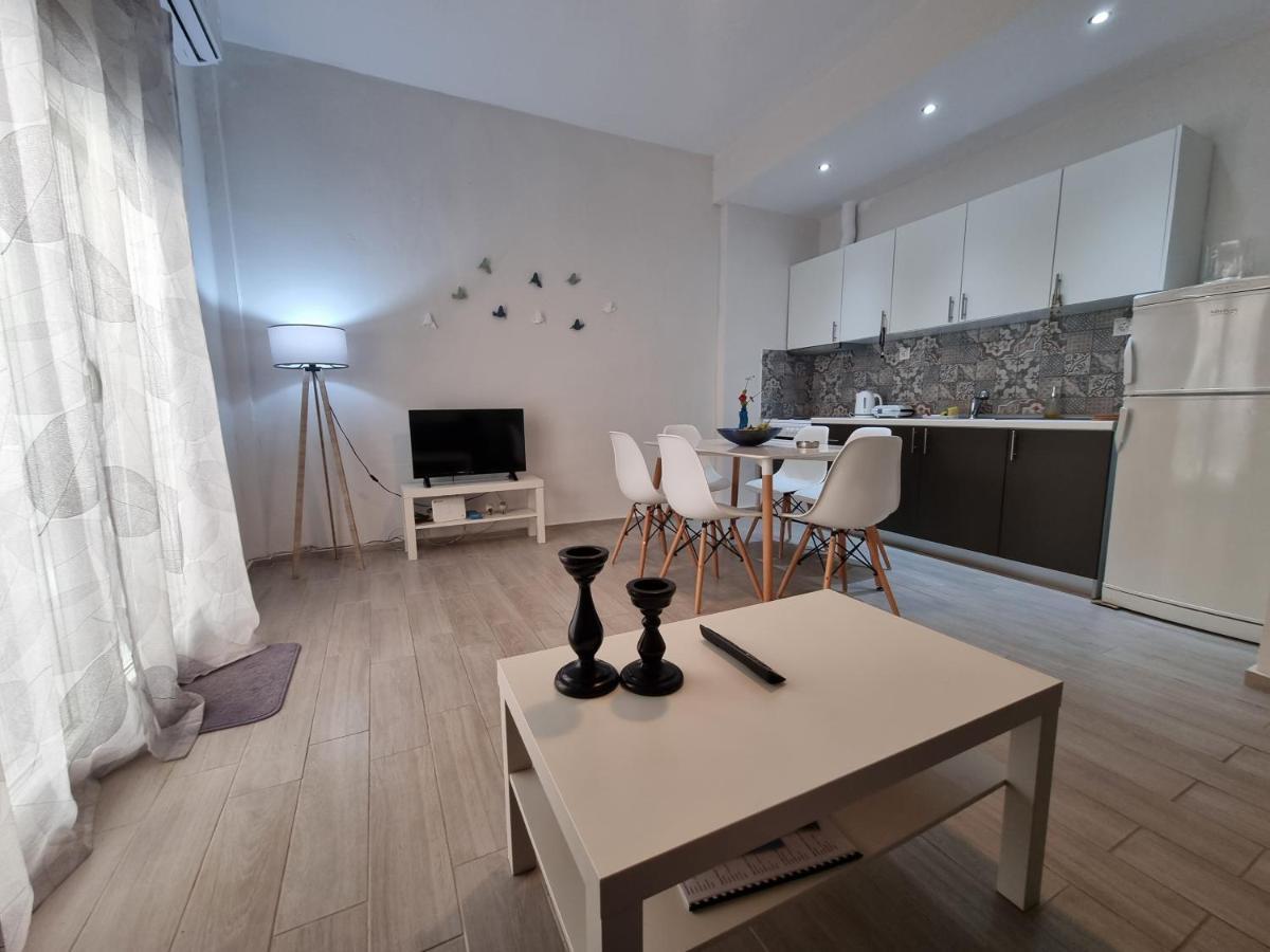 Cosy And Modern Appartment In Olympiada Ngoại thất bức ảnh